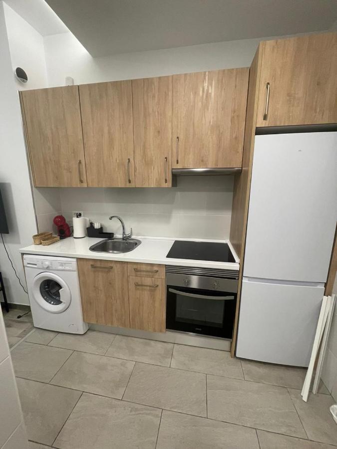 Apartamentos Jap Villaamil Madrid Exterior foto